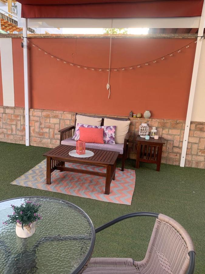 Casa Con Piscina Cerca De Sevilla Kültér fotó